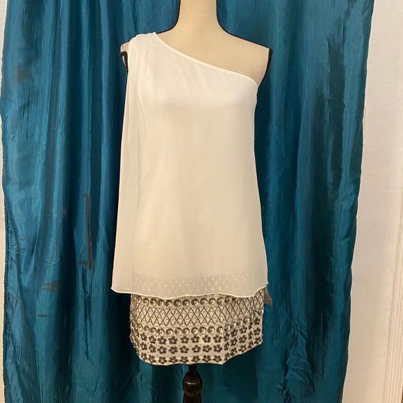 Aidan Mattox beaded dress size 8. ( runs smaller 2) - Picture 1 of 13